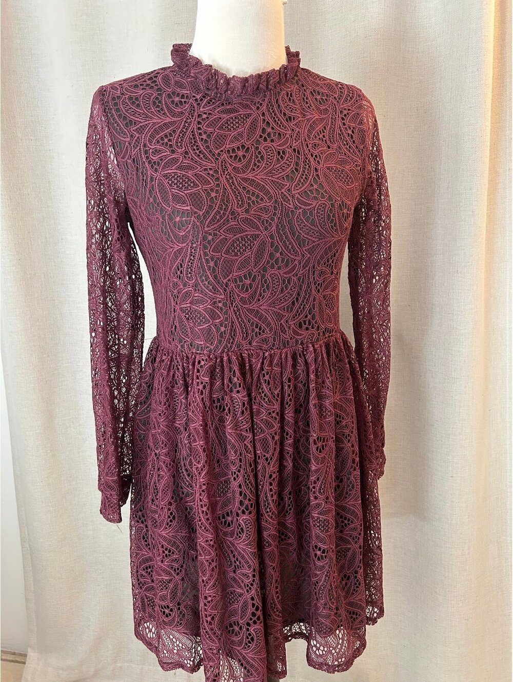 Burgundy Lace Long Sleeve Mini Dress – Korean Designer | Made in Korea Sz S